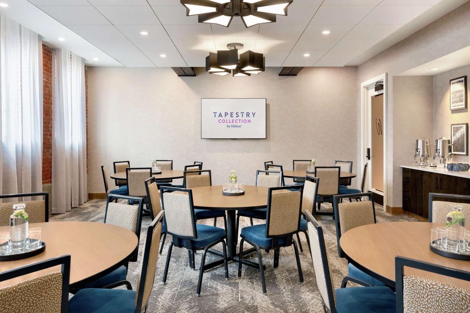 The Wilbur Lititz, Tapestry Collection By Hilton Hotel Luaran gambar