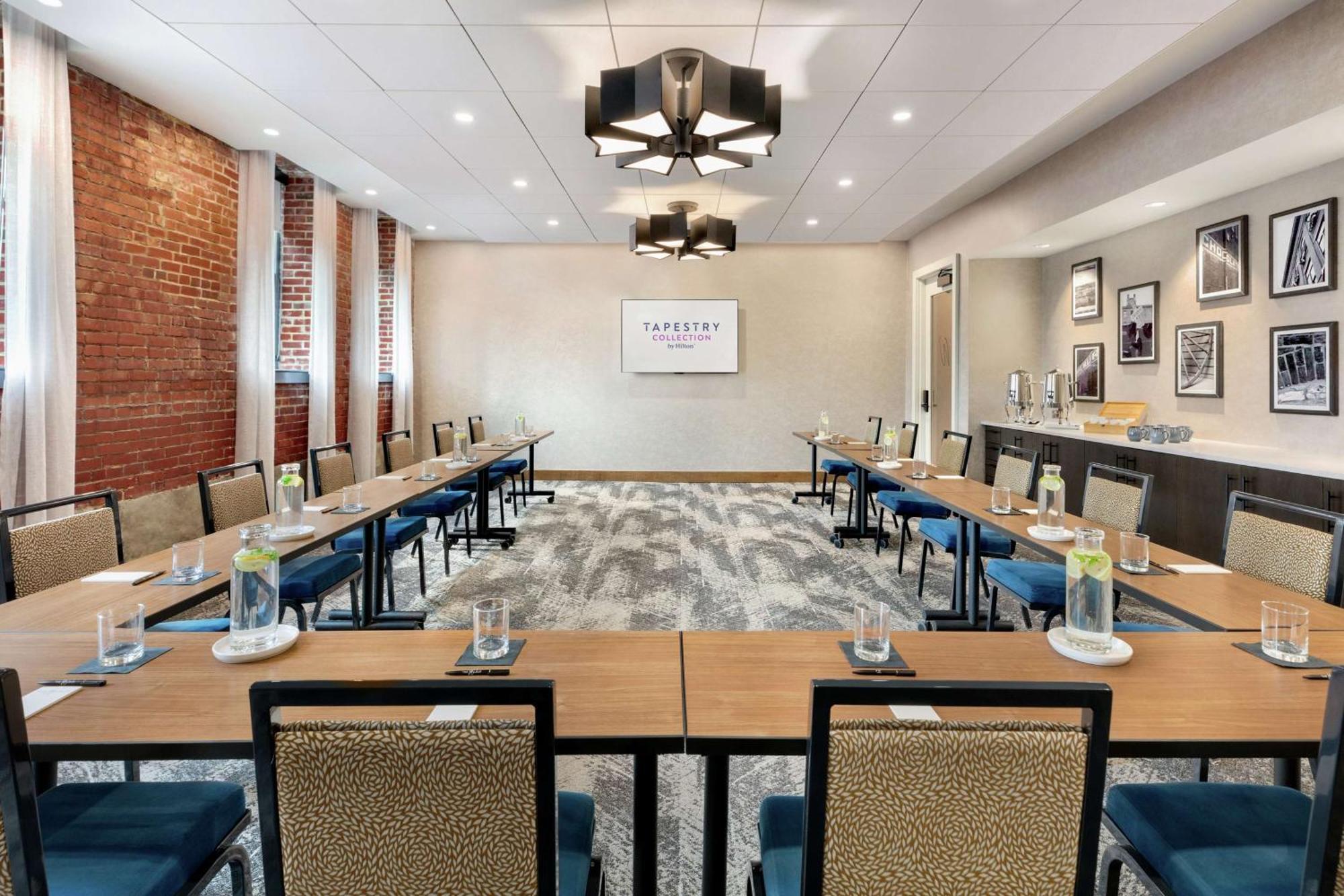The Wilbur Lititz, Tapestry Collection By Hilton Hotel Luaran gambar
